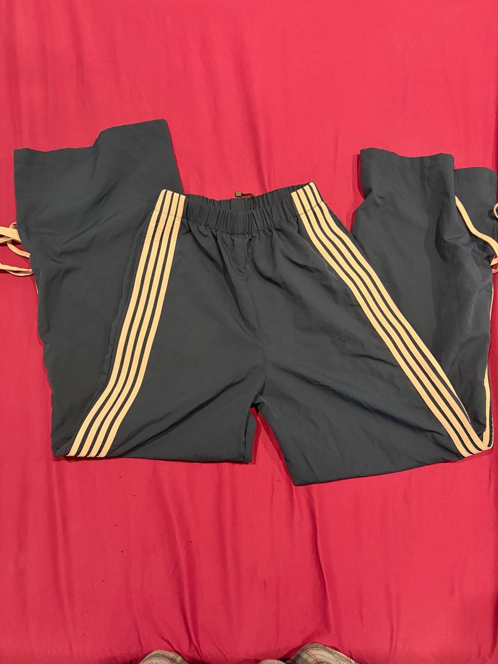 PrettyLittleThing Navy Joggers with Beige Side Stripes